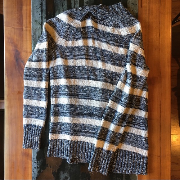 Comfort Style Sweater - Picture 5 of 5